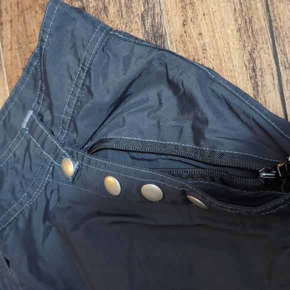 Trespass Redfield Stretch Waterproof, Windproof, Taped Seams Ski Pants Size Med - Picture 11 of 14